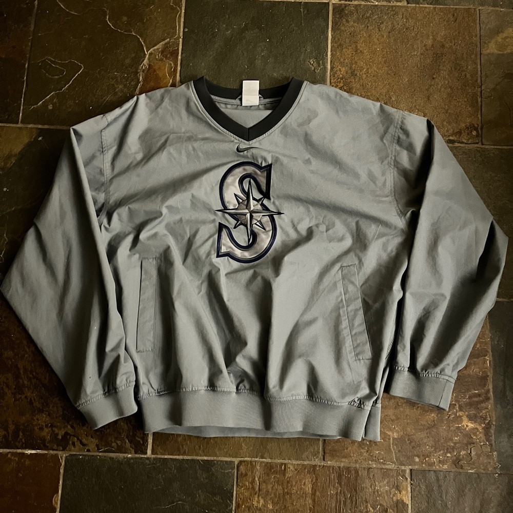 Nike Men's Gray Seattle Mariners Crewneck Windbreaker